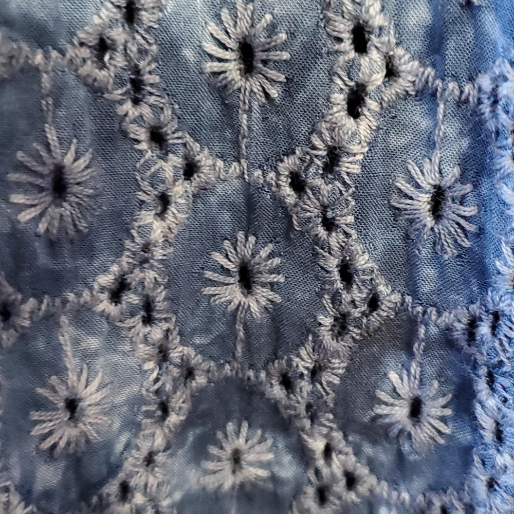 Blouse - Picture 2 of 4